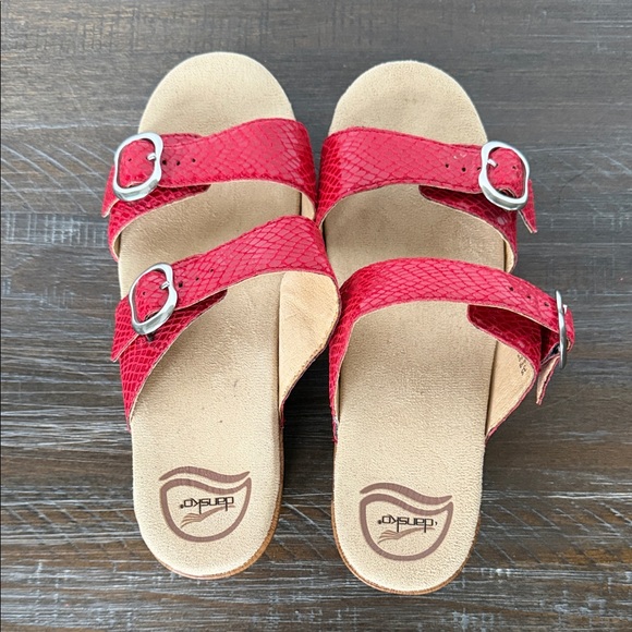 Dansko Sophie Women's Red Leather Snake Two Strap Sandal Size 7.5 EU 38 Comfort - Picture 6 of 10